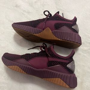 Women’s Puma sneakers